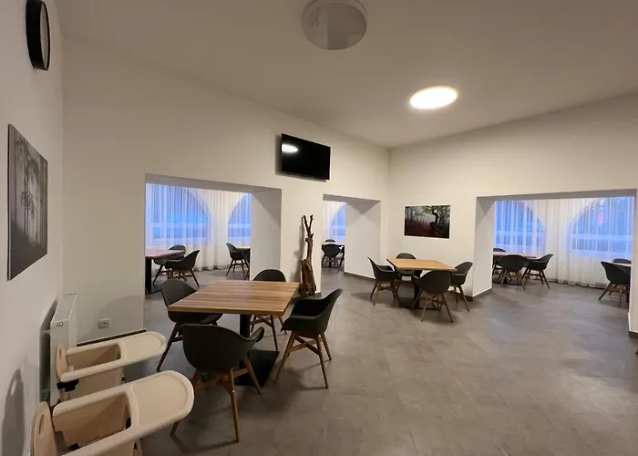 Hotel Varnsdorf 3* فارنسدورف
