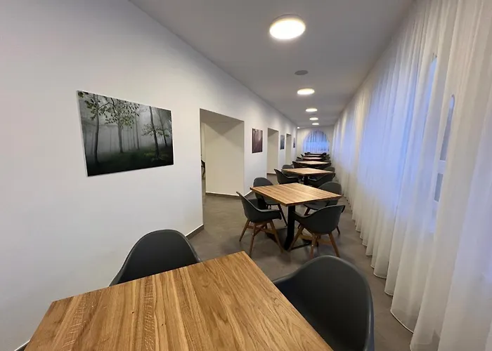 فندق Hotel Varnsdorf 3*